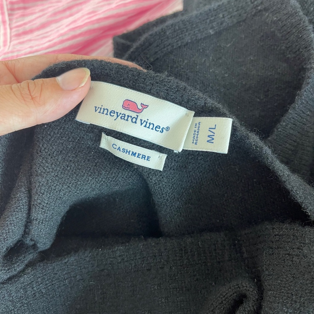 EUC Vineyard Vines Season Cashmere Poncho - Picture 2 of 3